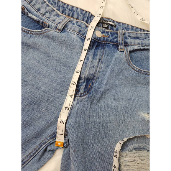 Fashion Nova Womens‎ Capri Jeans Blue Distressed Medium Wash Mid Rise Juniors 11 - Picture 4 of 7